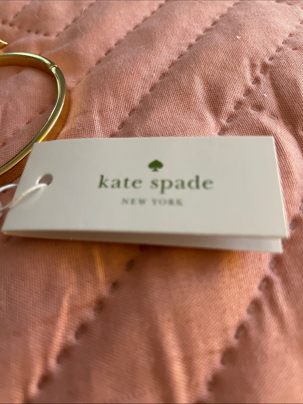 kate spade gold-tone bow bangle with clasp NWT - Picture 4 of 7